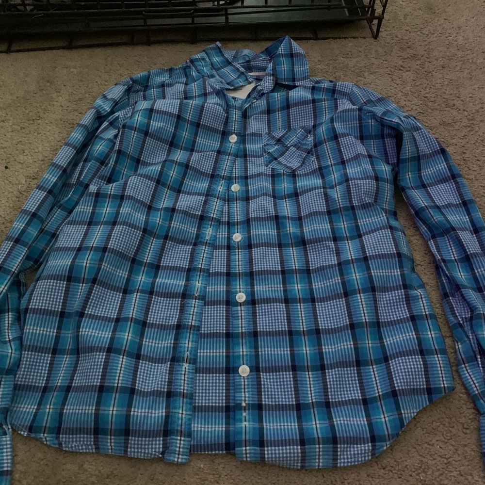 Women’s button down shirt